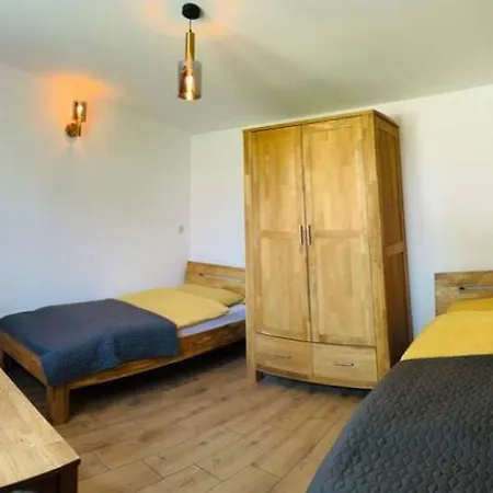 W Mragowie Nad Jeziorem Apartament *