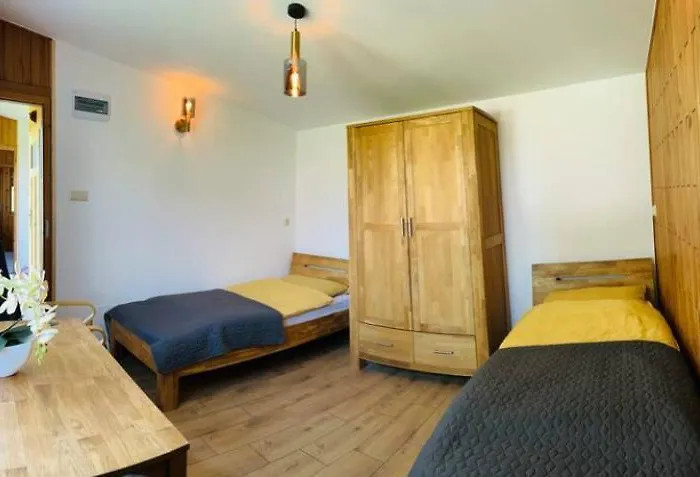 W Mragowie Nad Jeziorem 아파트 *